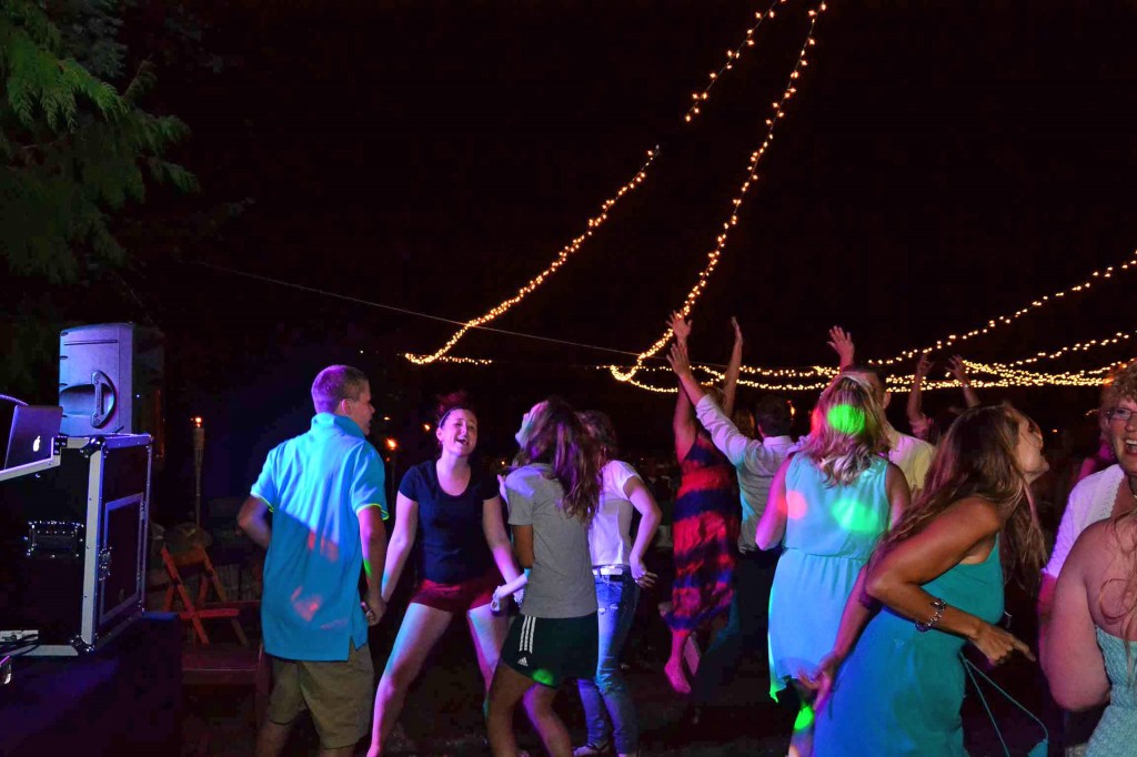 music masters dj wedding bainbridge island suquamish four weddings tlc outdoor offbeat cool alternative