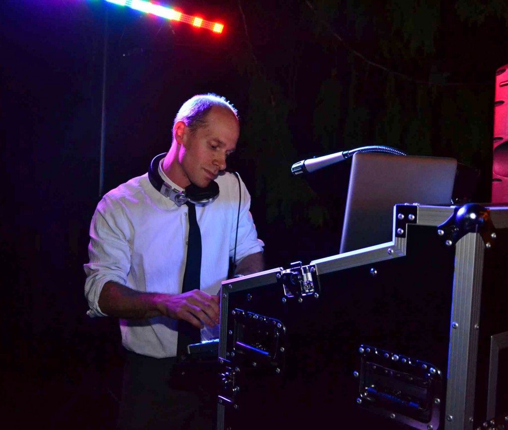 music masters dj wedding bainbridge island suquamish four weddings tlc outdoor offbeat cool alternative