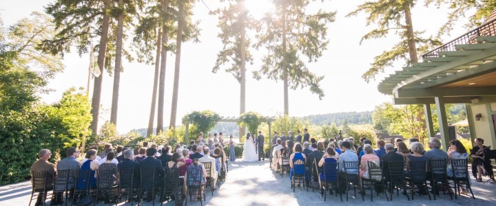 Music Masters DJs a wedding at Manor House at Pleasant Beach on Bainbridge Island